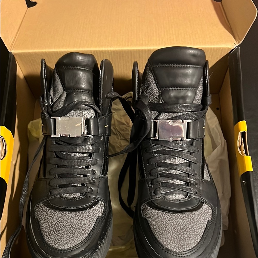 Zara Black and Gray High-Top Sneakers